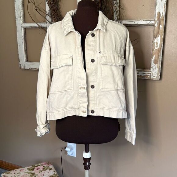 Abercrombie and Fitch utility trucker jacket womens size XL cream color distress - Picture 1 of 8
